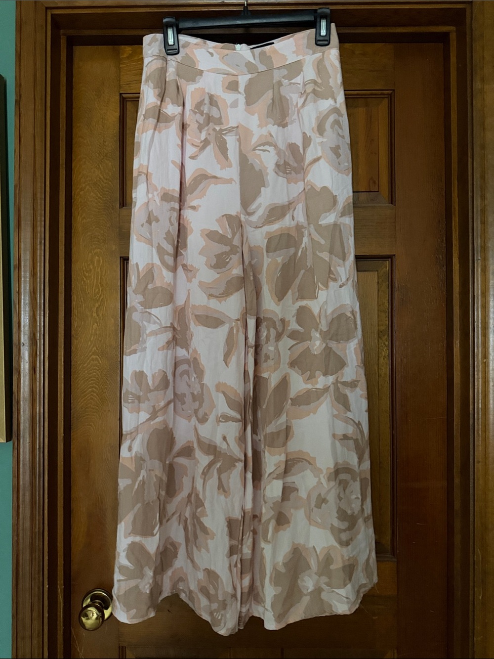 Lumiere Wide-Leg Floral Pants — Beige & Cream